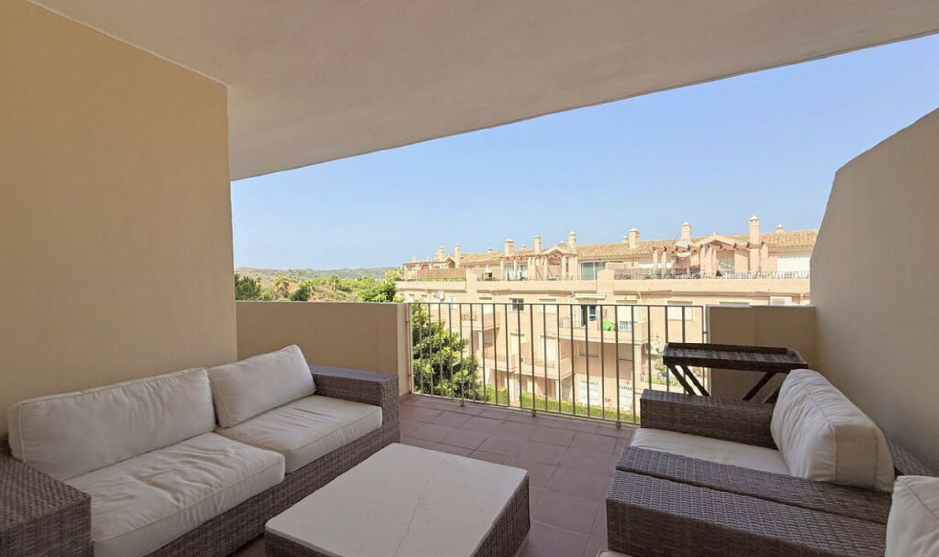 Resale - Apartment -
La Duquesa