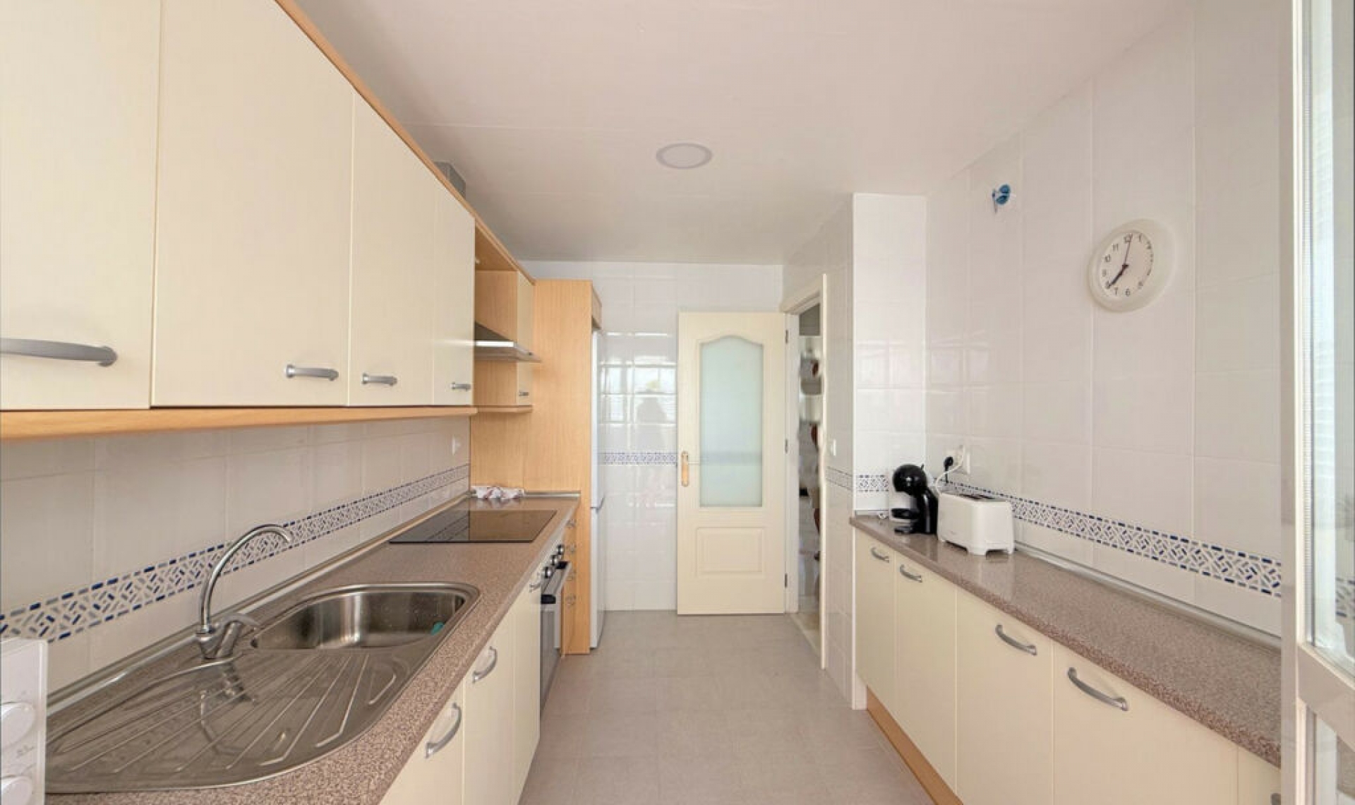 Resale - Apartment -
La Duquesa