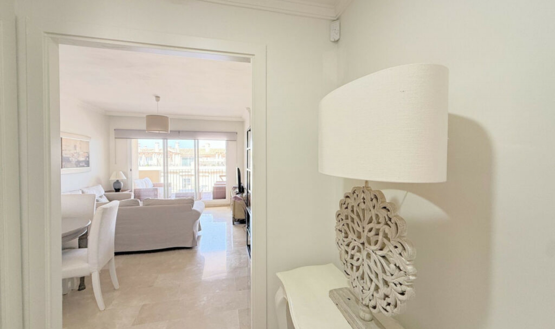 Resale - Apartment -
La Duquesa