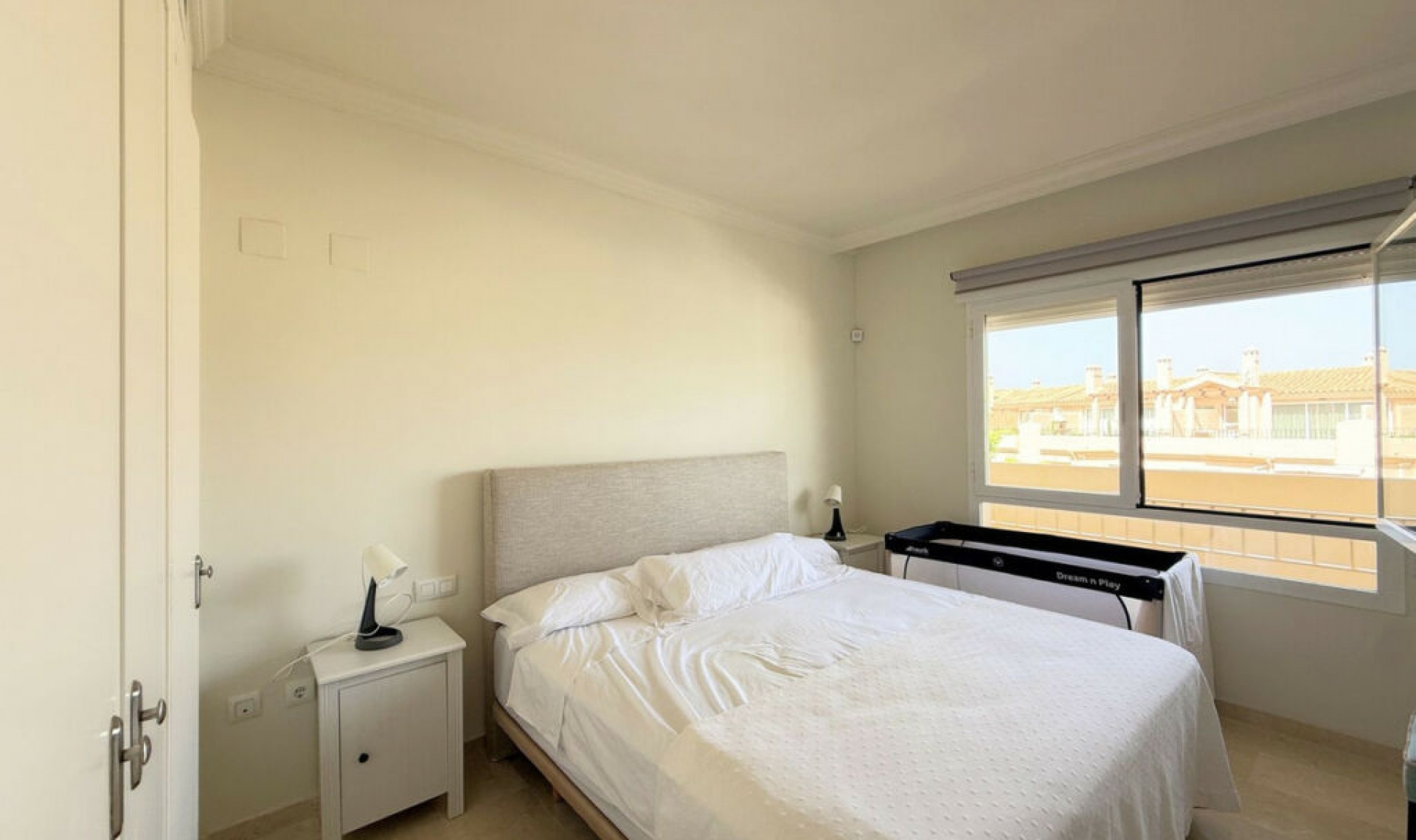 Resale - Apartment -
La Duquesa