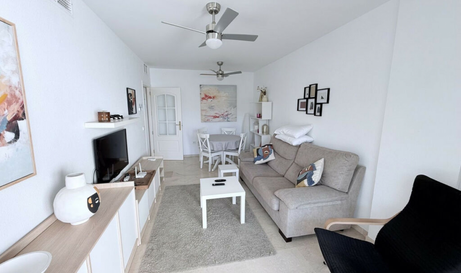 Resale - Apartment -
La Duquesa