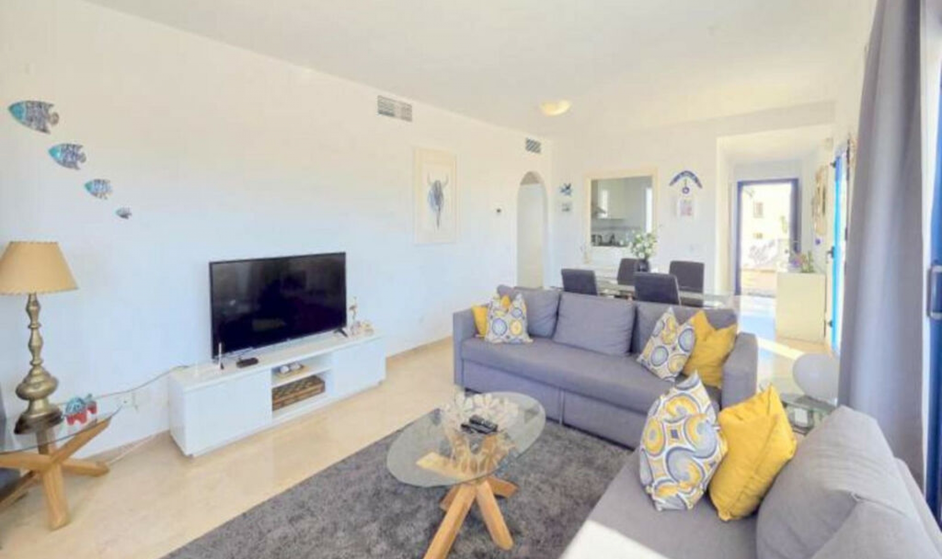 Resale - Apartment -
La Duquesa