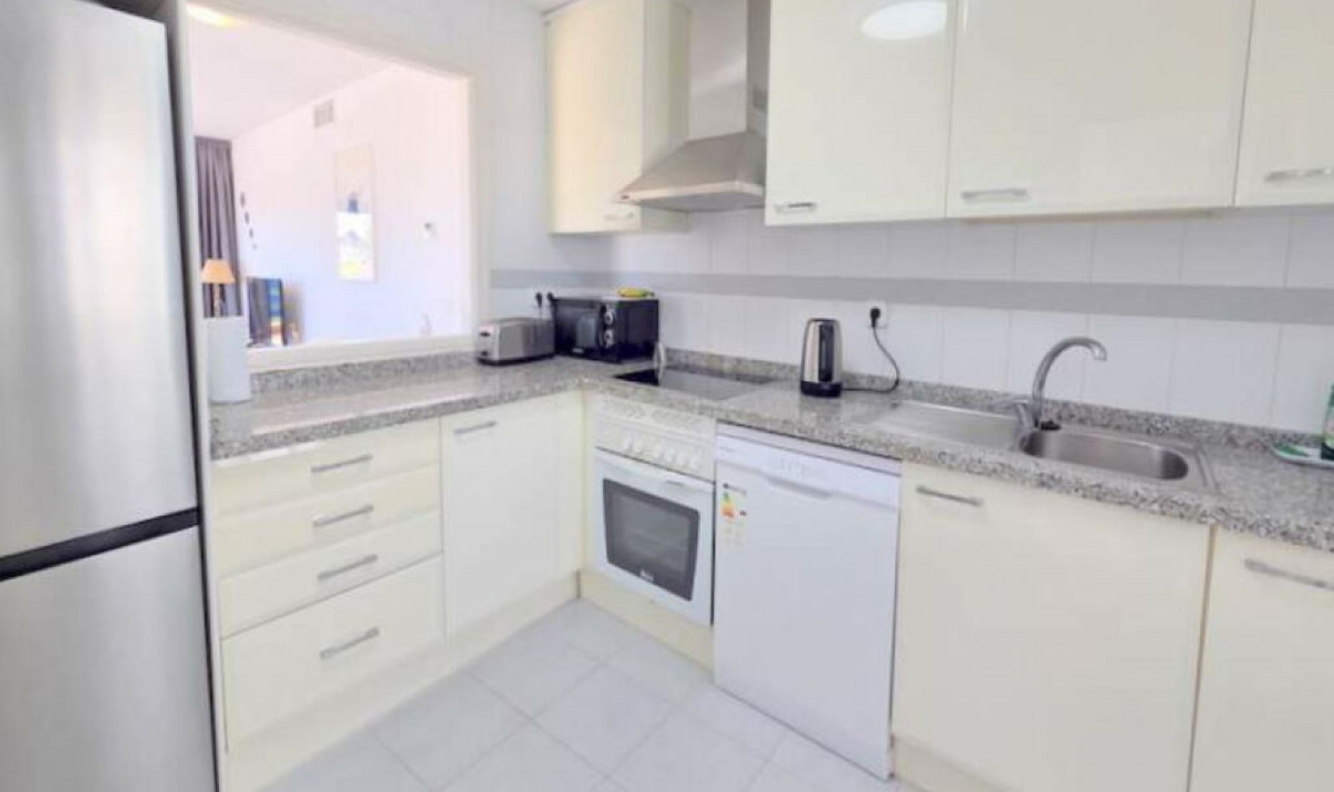 Resale - Apartment -
La Duquesa