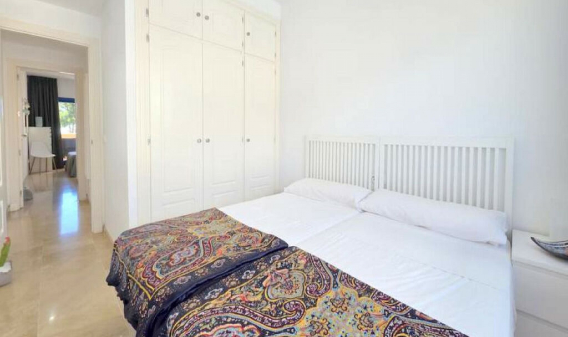 Resale - Apartment -
La Duquesa