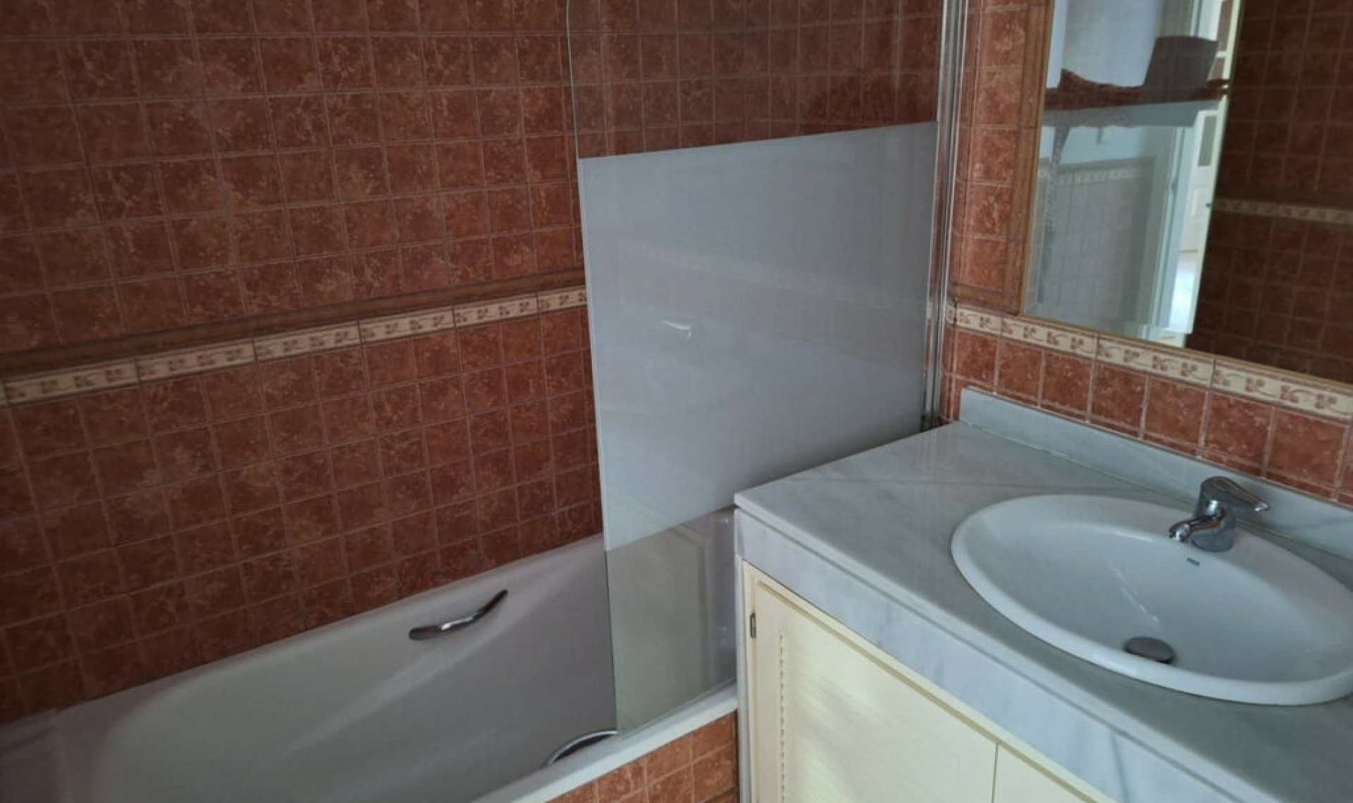 Resale - Apartment -
La Duquesa