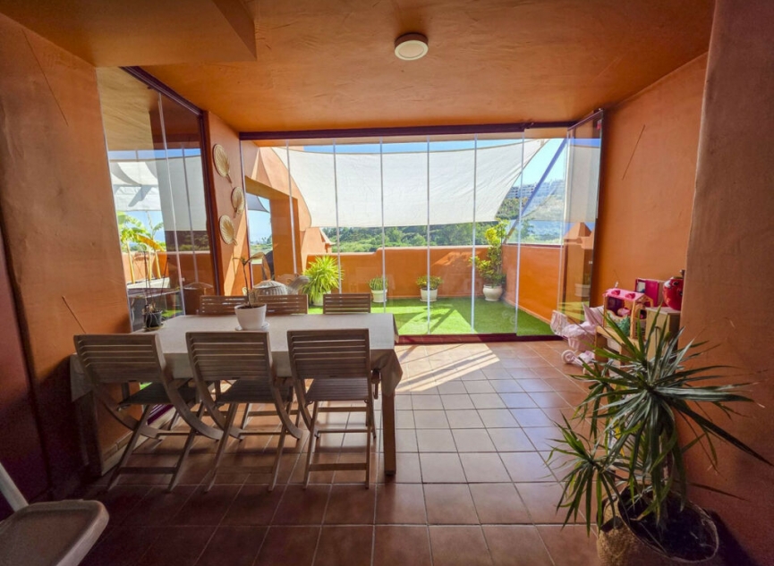 Resale - Apartment -
La Duquesa