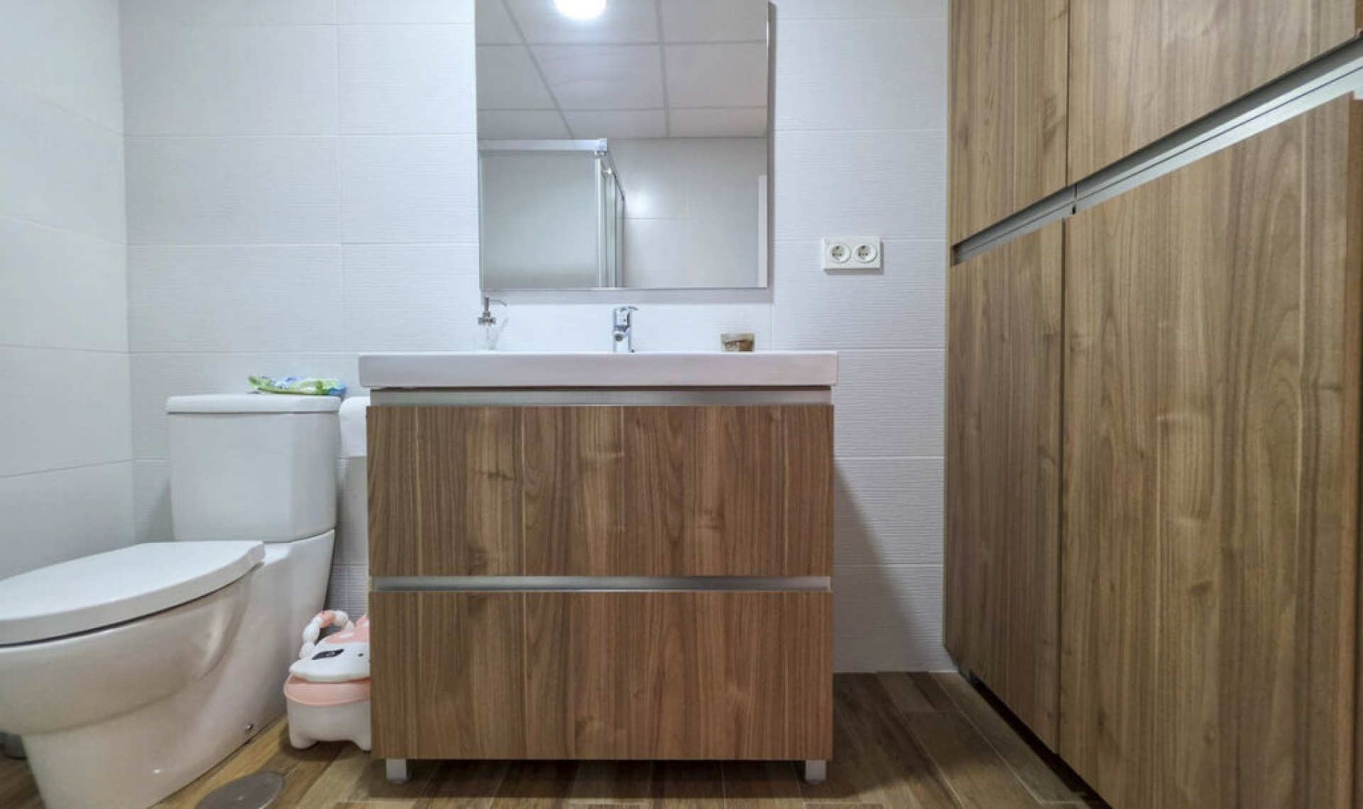 Resale - Apartment -
La Duquesa