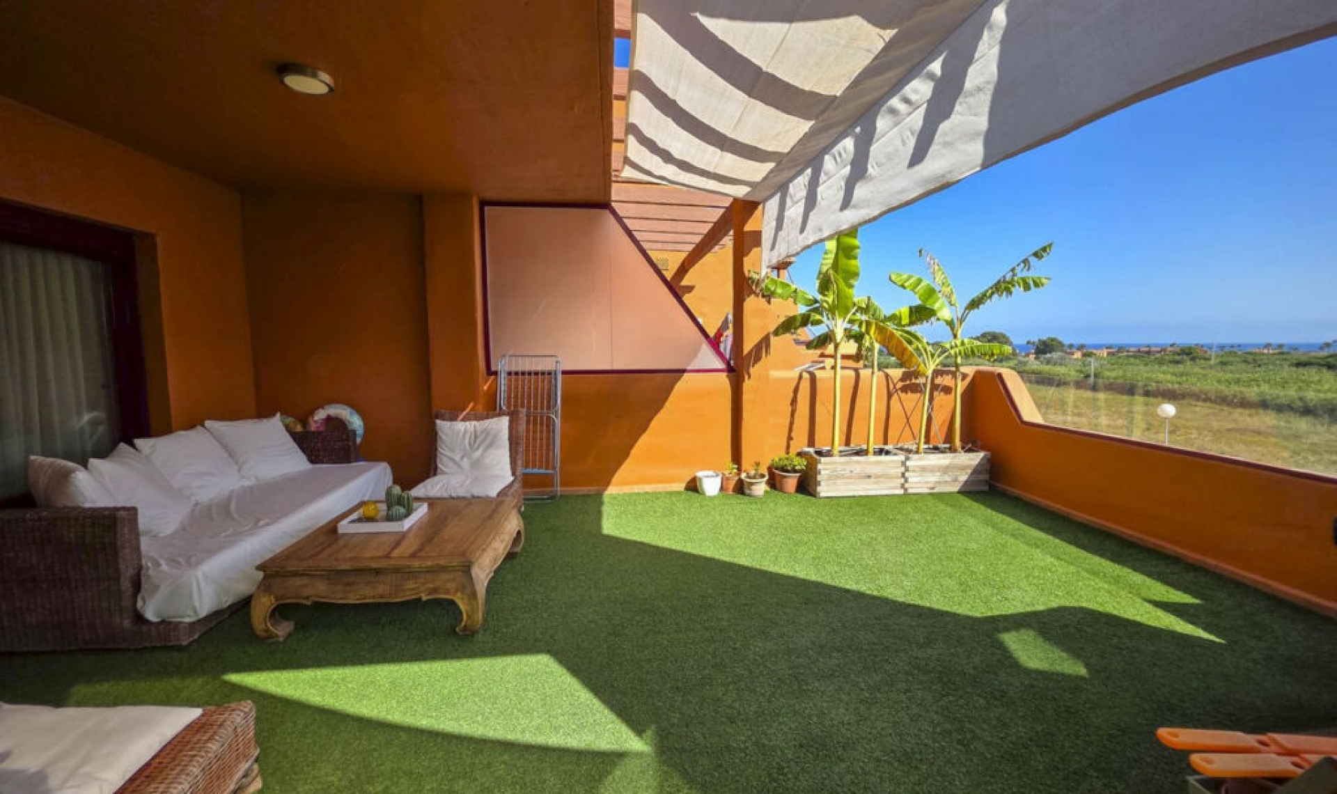 Resale - Apartment -
La Duquesa