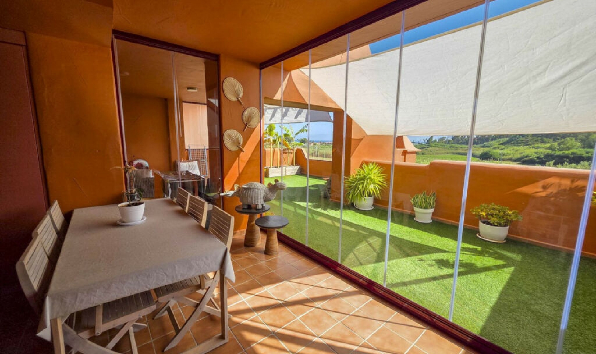 Resale - Apartment -
La Duquesa