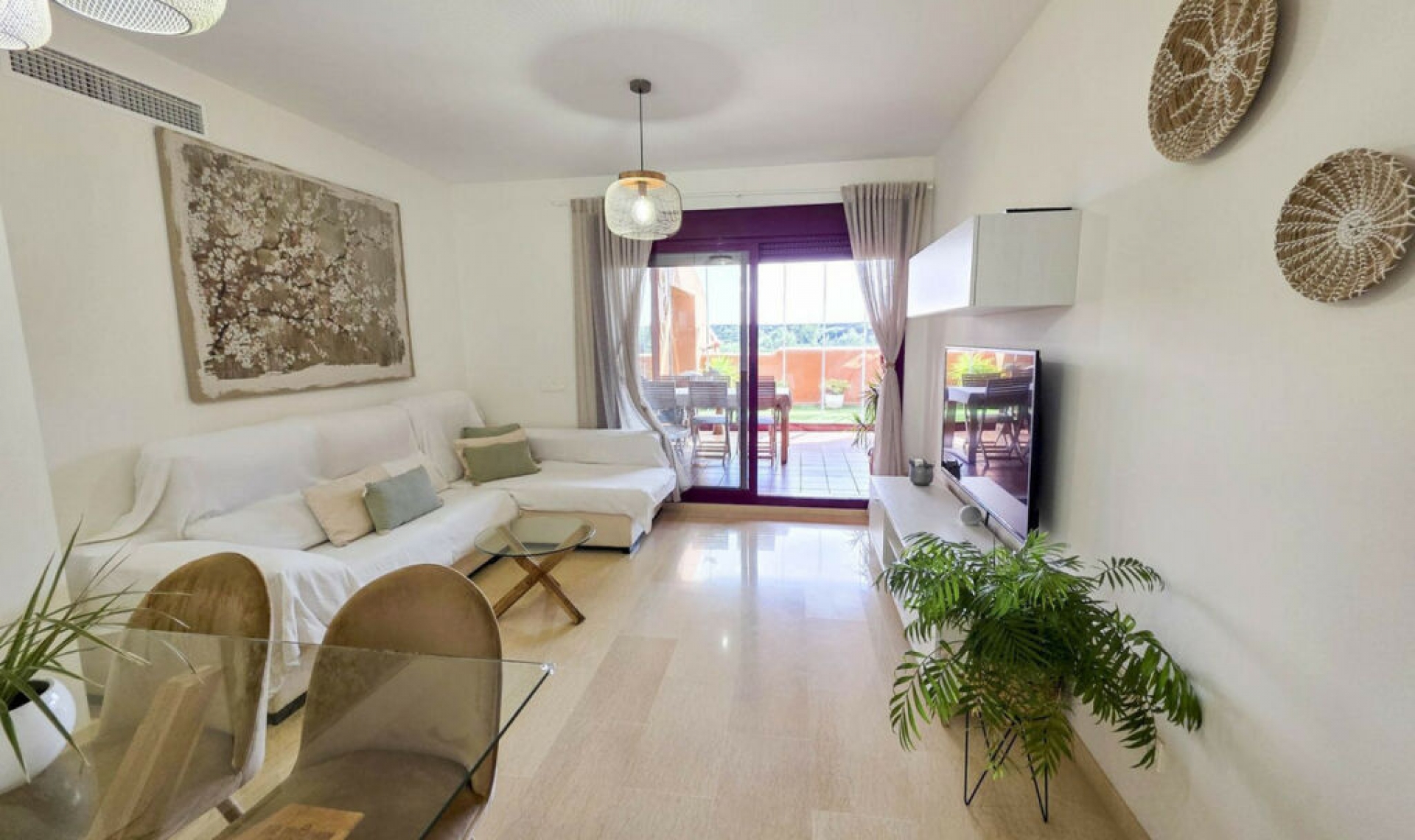 Resale - Apartment -
La Duquesa