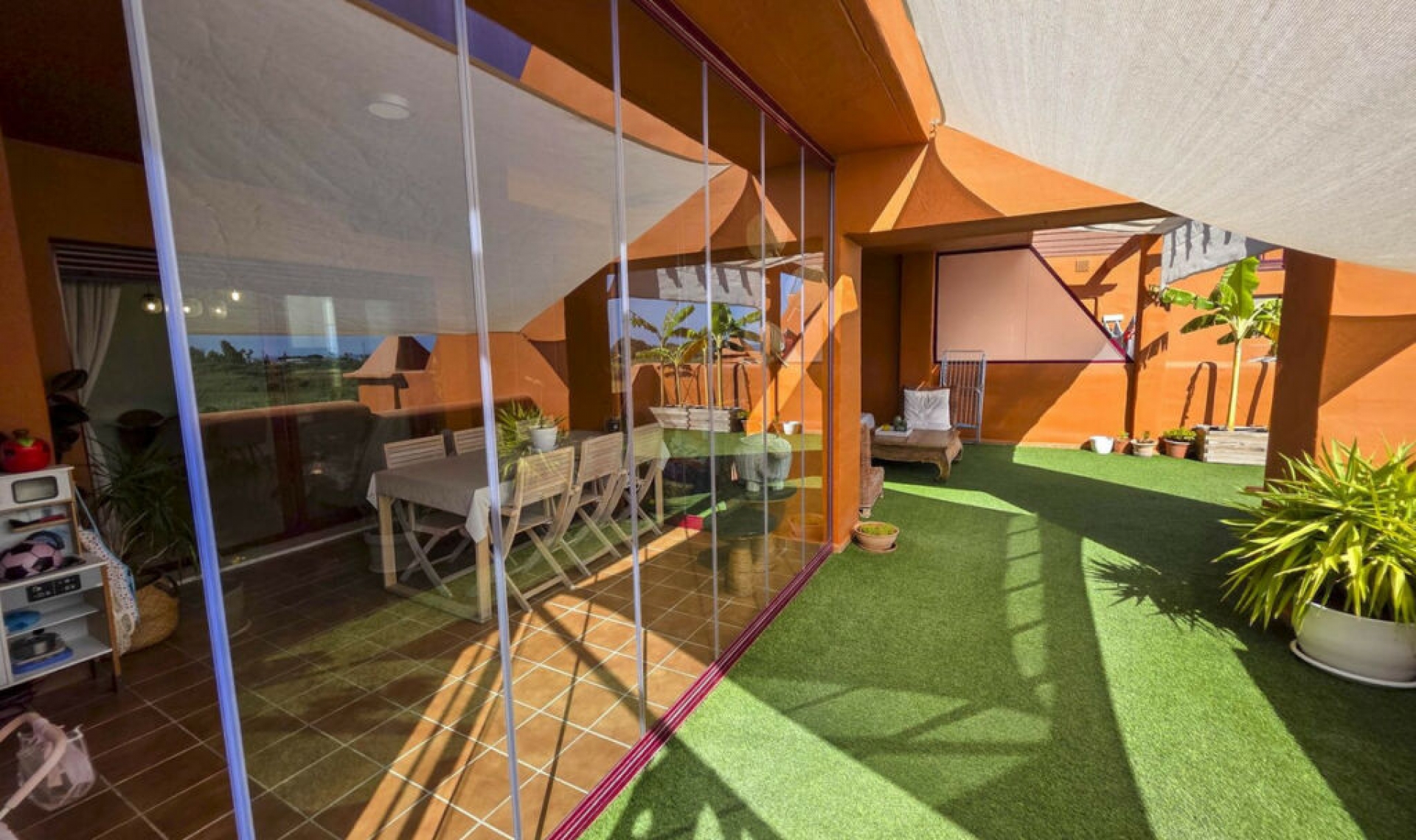 Resale - Apartment -
La Duquesa