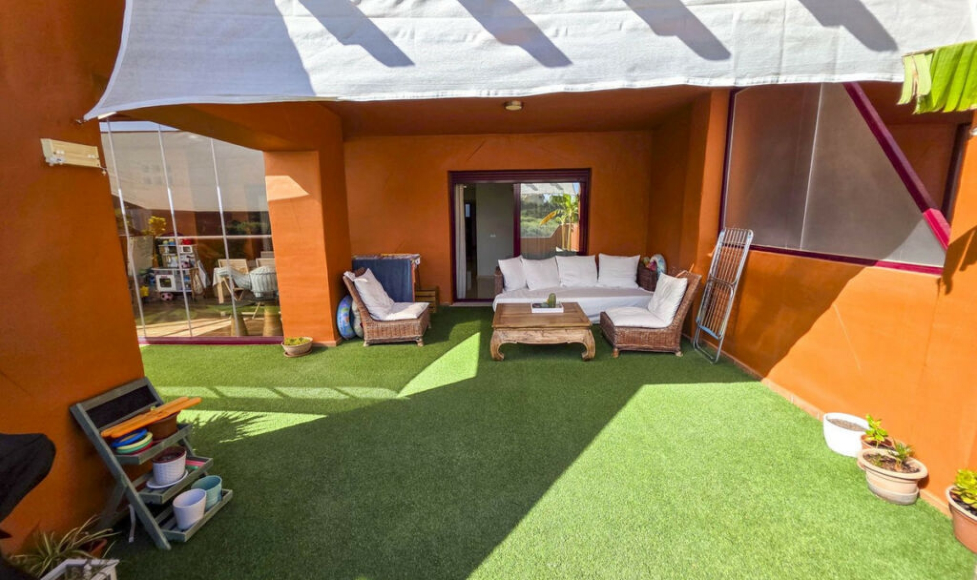 Resale - Apartment -
La Duquesa