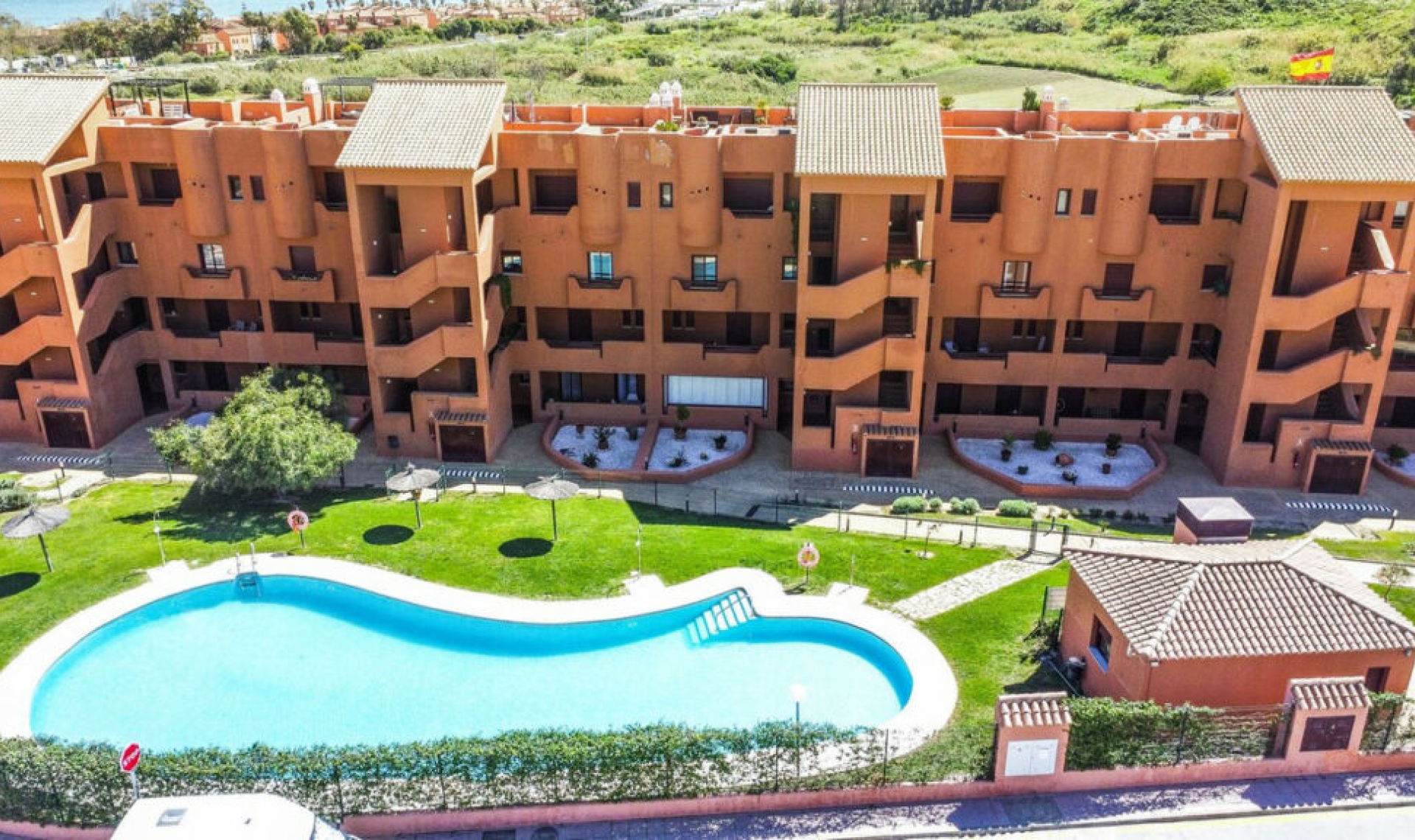 Resale - Apartment -
La Duquesa