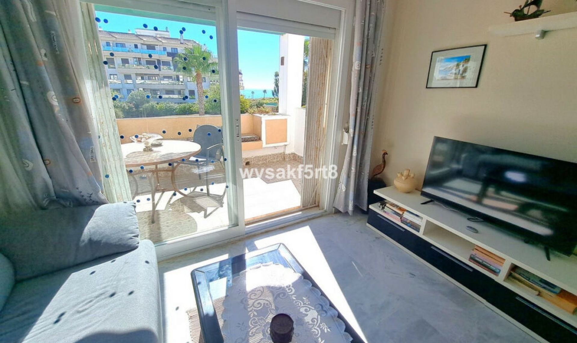 Resale - Apartment -
La Duquesa