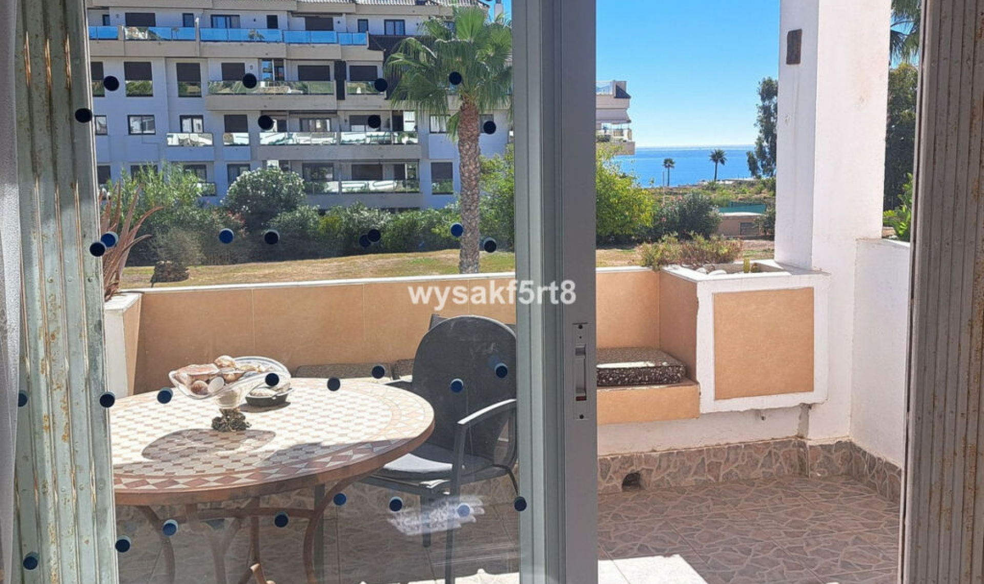 Resale - Apartment -
La Duquesa