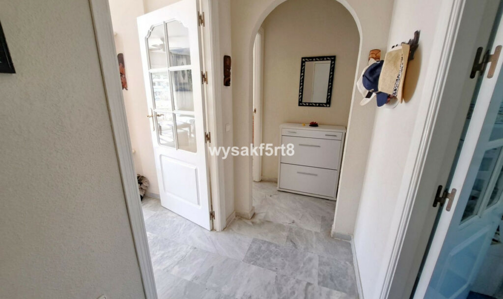 Resale - Apartment -
La Duquesa