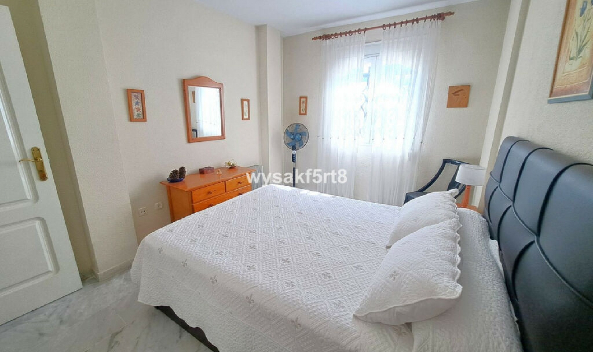 Resale - Apartment -
La Duquesa