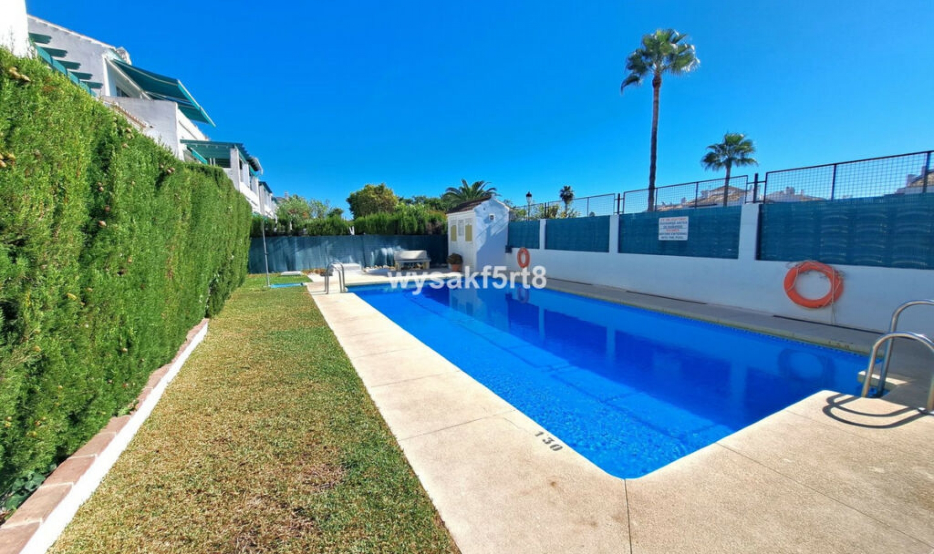 Resale - Apartment -
La Duquesa