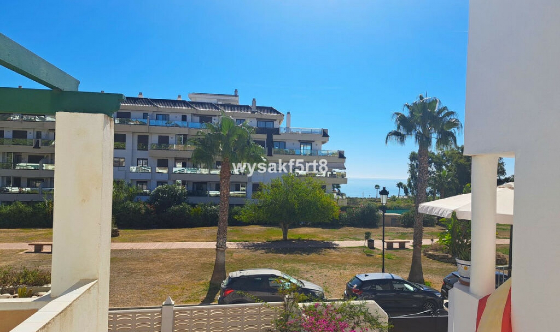 Resale - Apartment -
La Duquesa