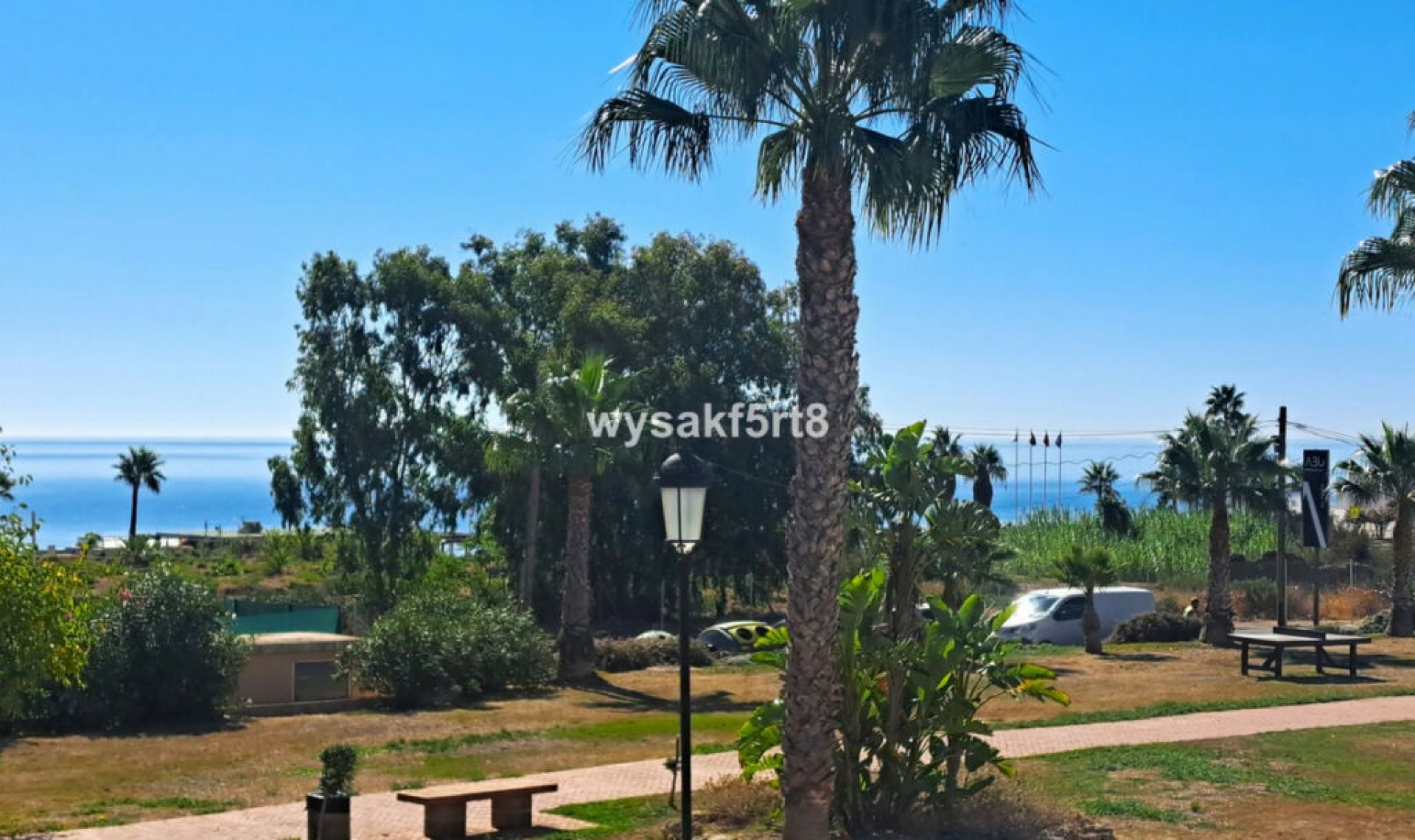 Resale - Apartment -
La Duquesa