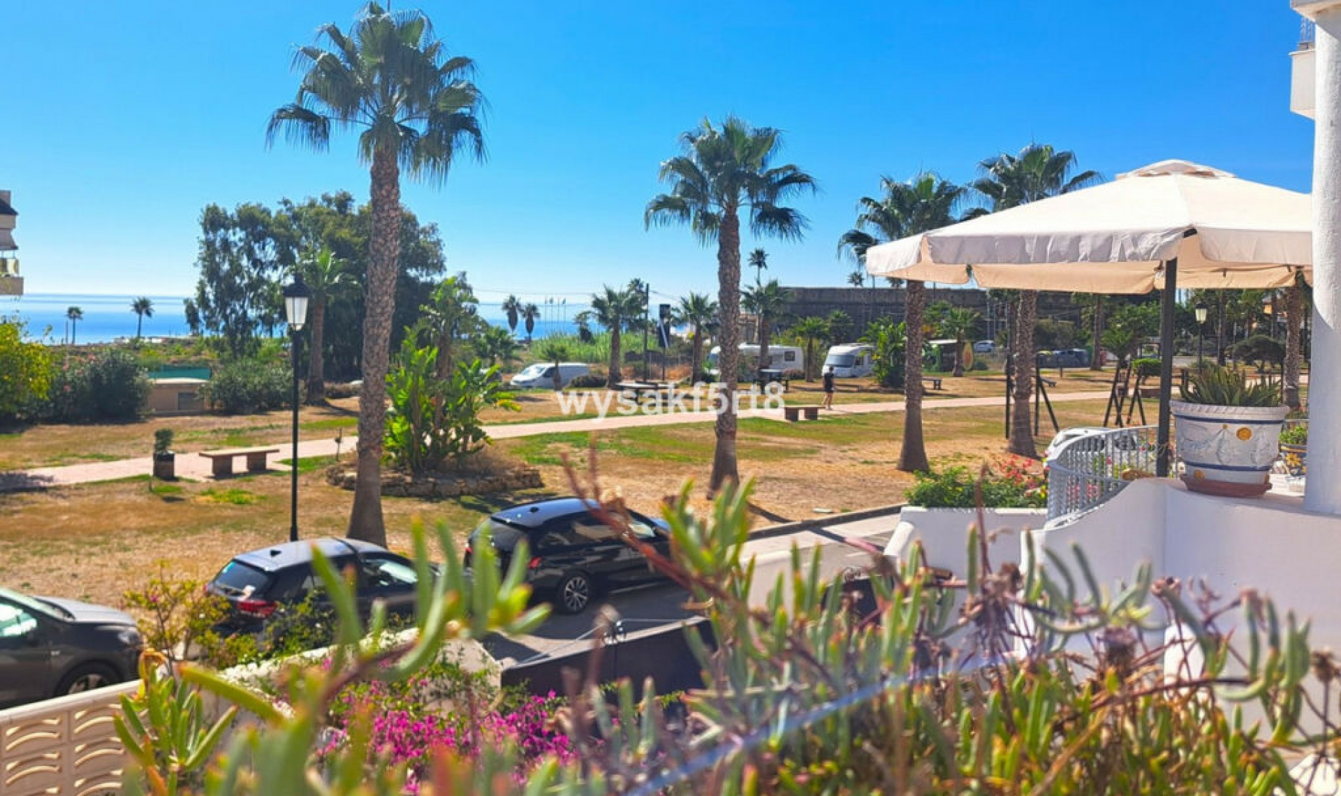 Resale - Apartment -
La Duquesa