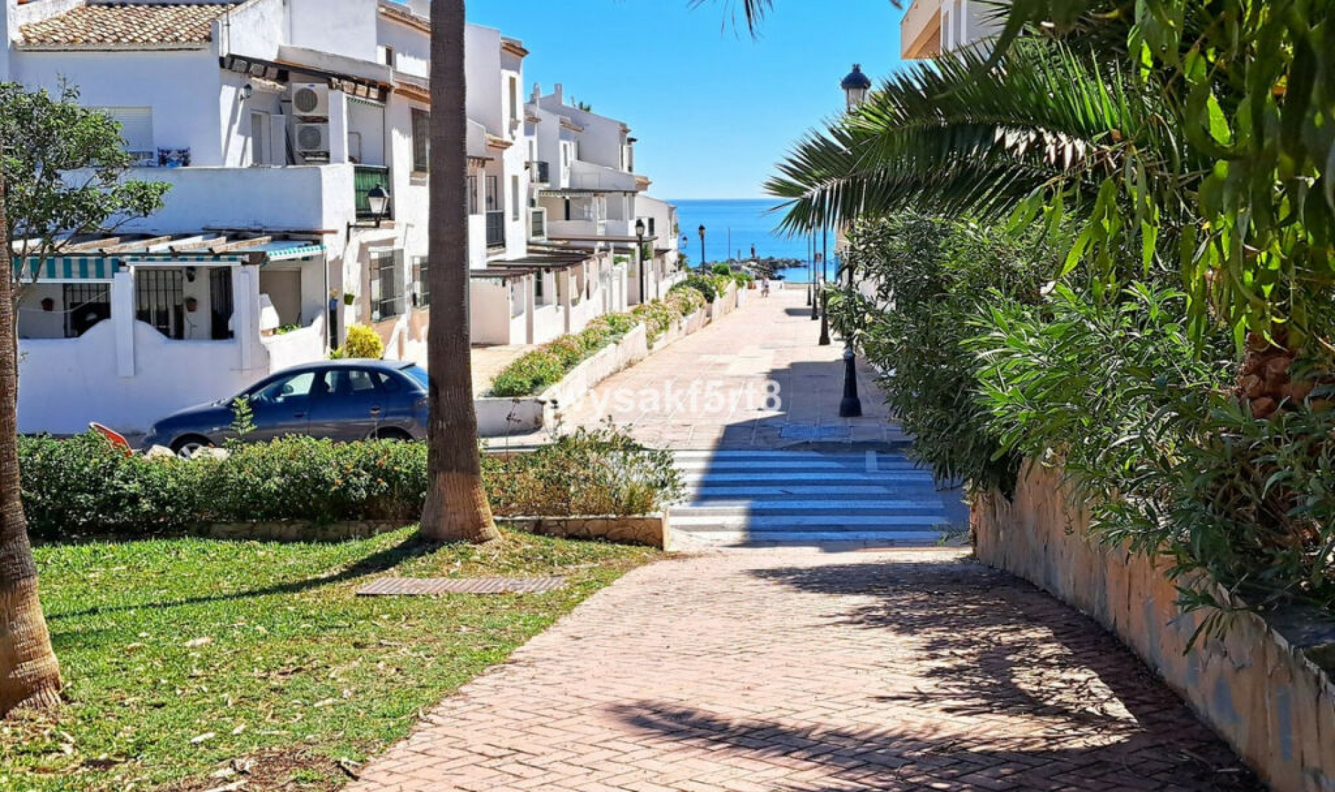 Resale - Apartment -
La Duquesa