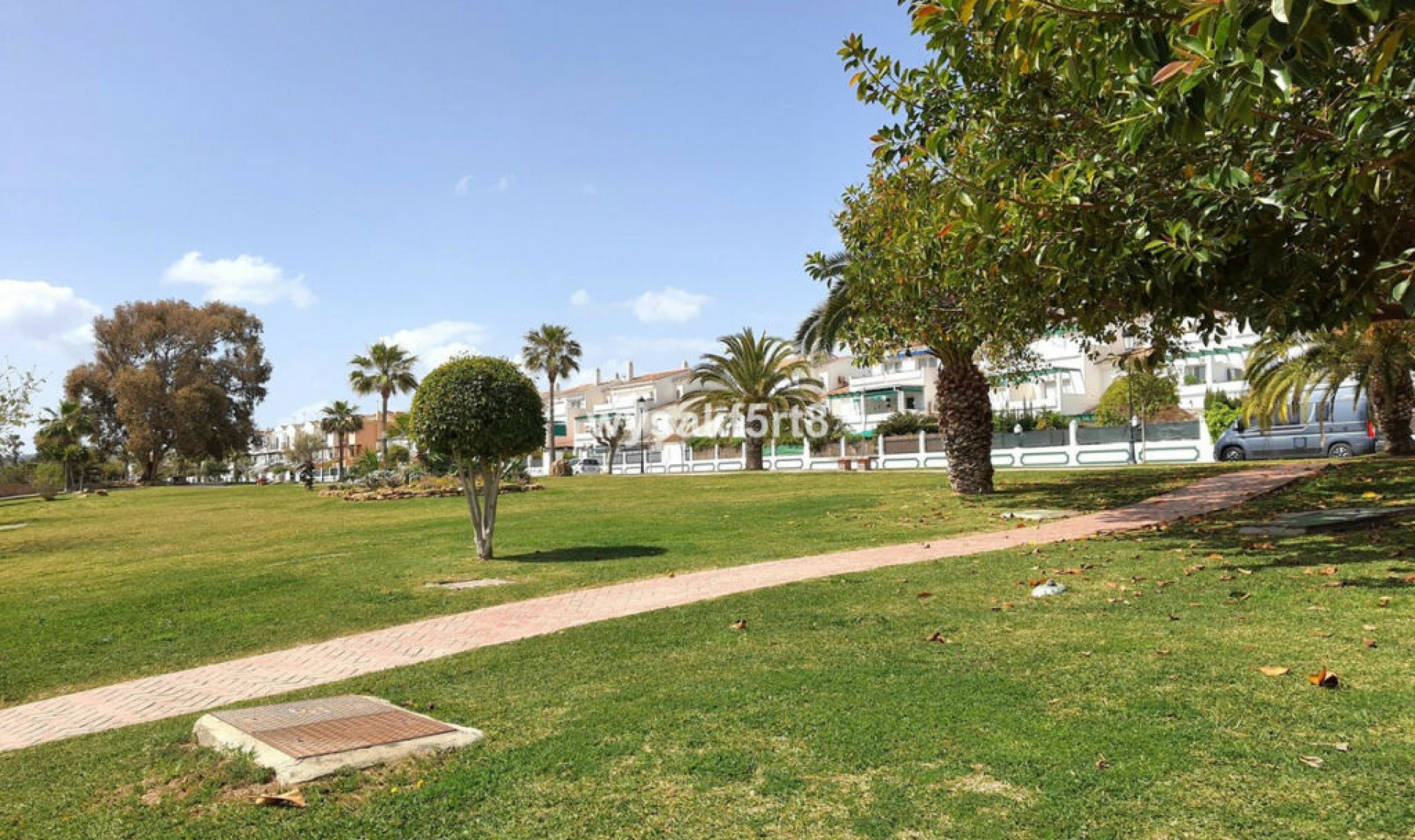 Resale - Apartment -
La Duquesa