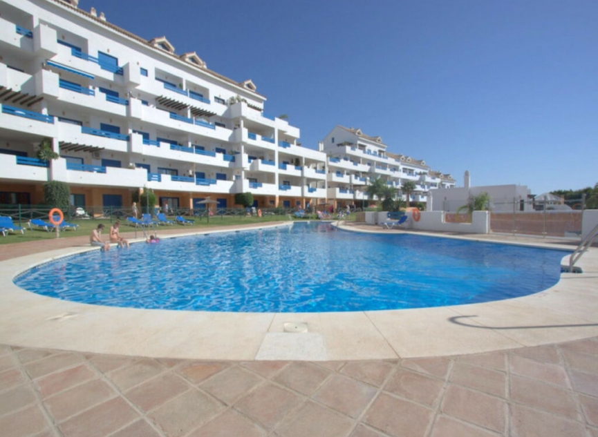 Resale - Apartment -
La Duquesa