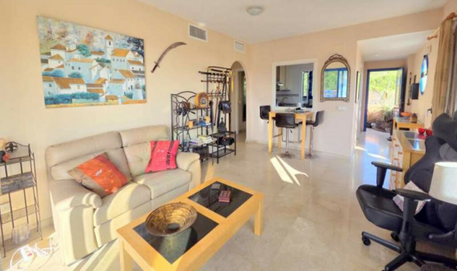 Resale - Apartment -
La Duquesa