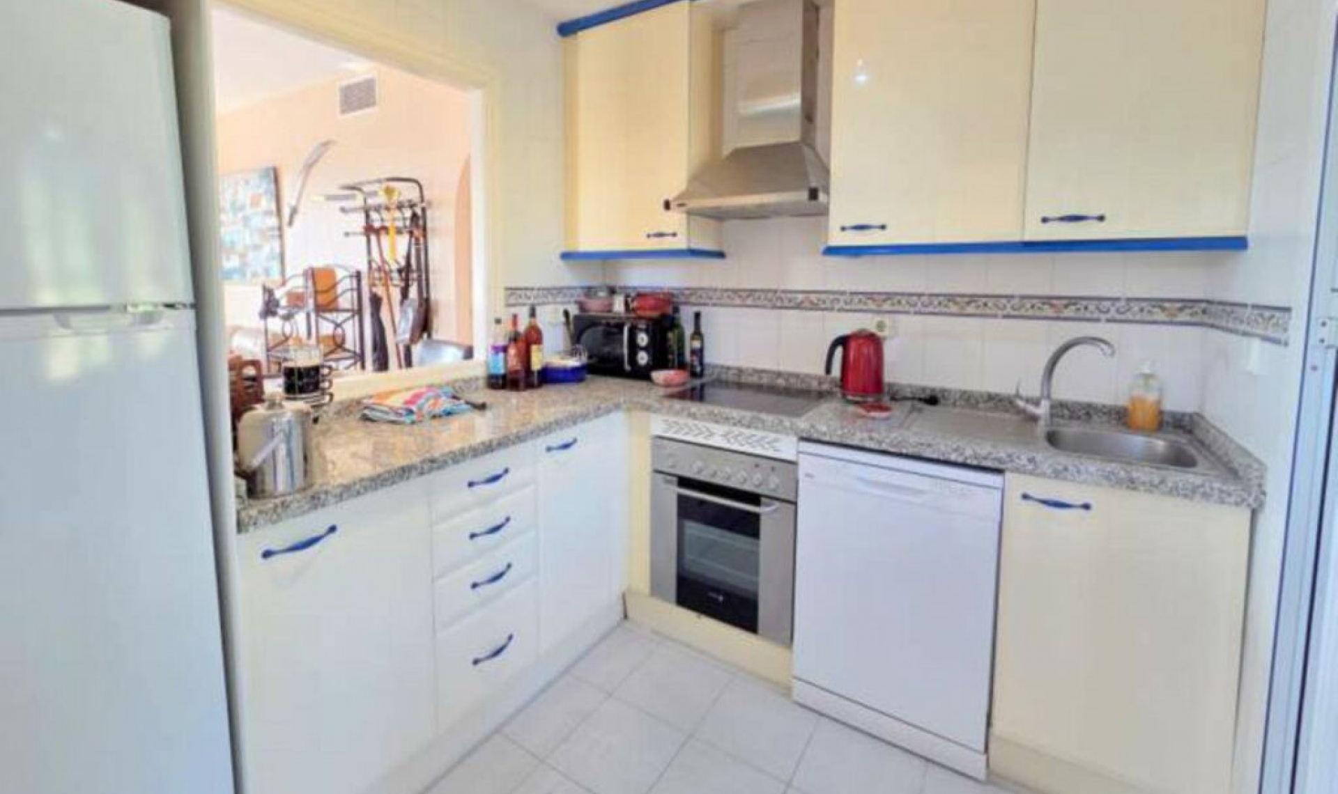 Resale - Apartment -
La Duquesa