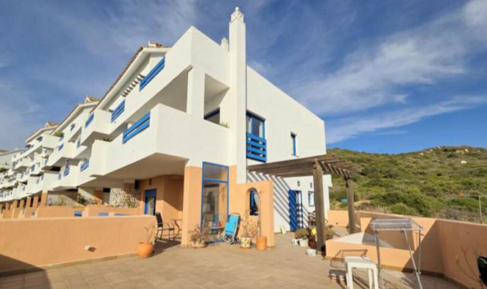 Resale - Apartment -
La Duquesa