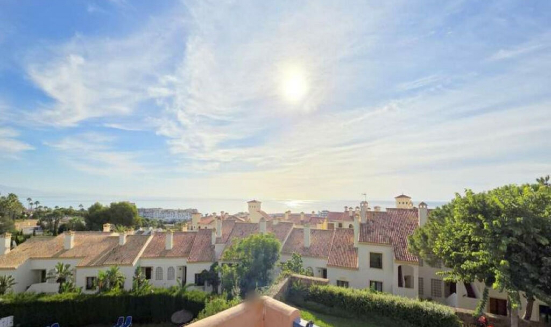 Resale - Apartment -
La Duquesa