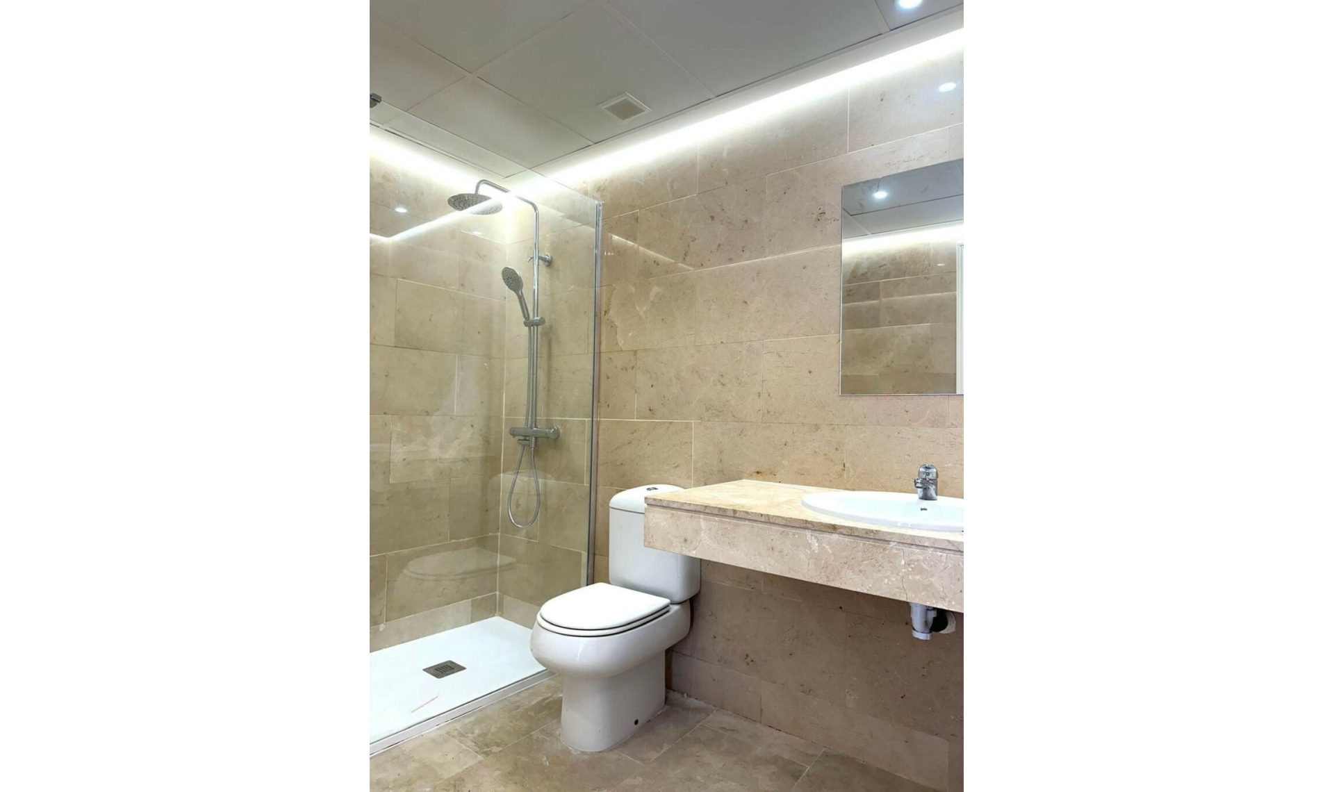 Resale - Apartment -
La Duquesa