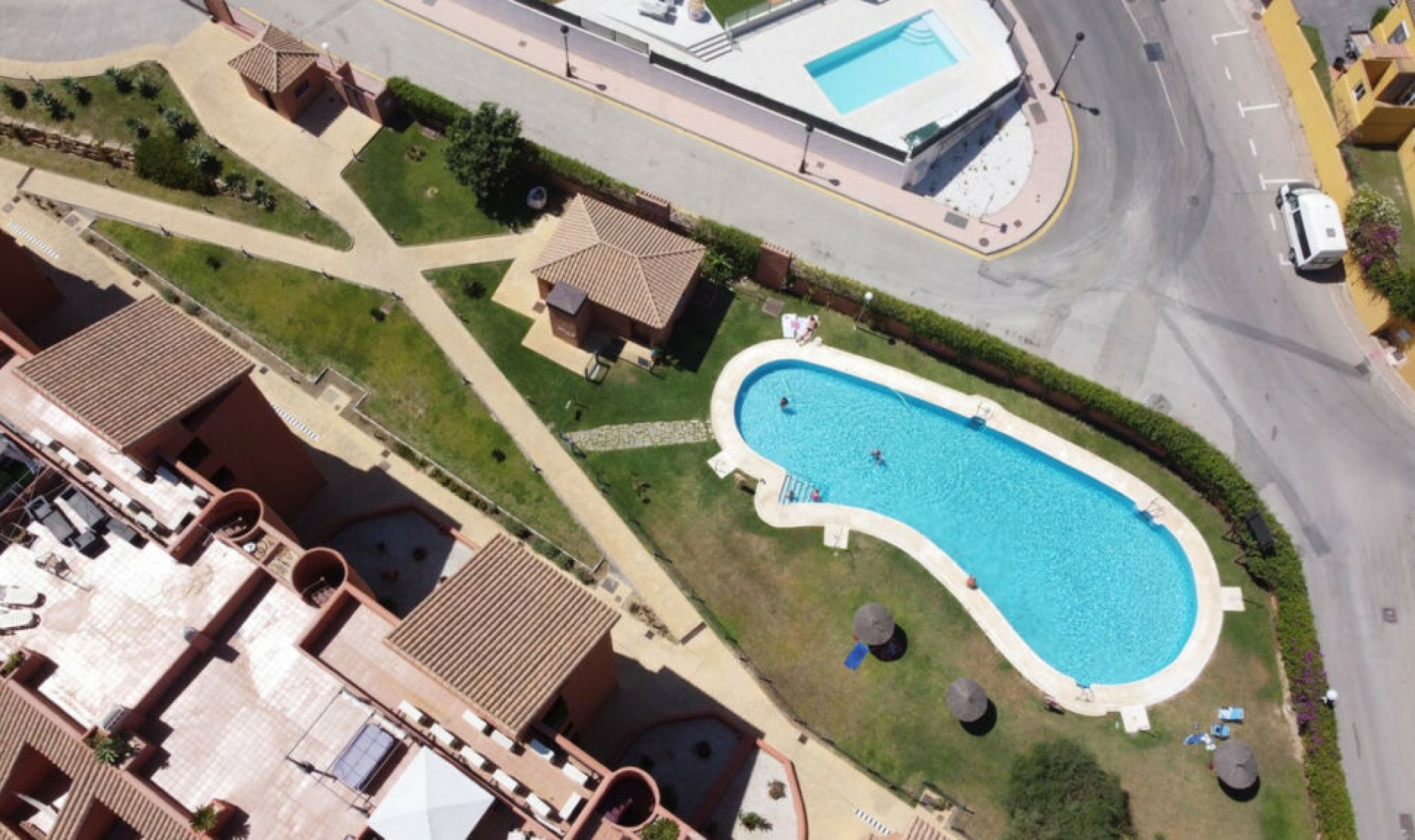 Resale - Apartment -
La Duquesa