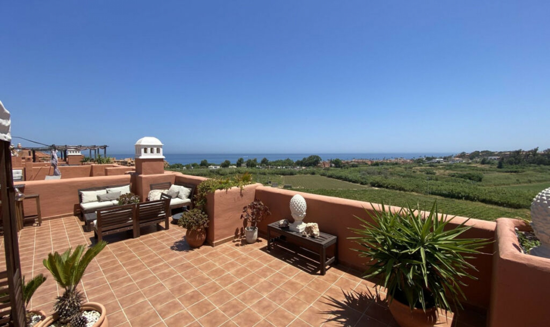 Resale - Apartment -
La Duquesa