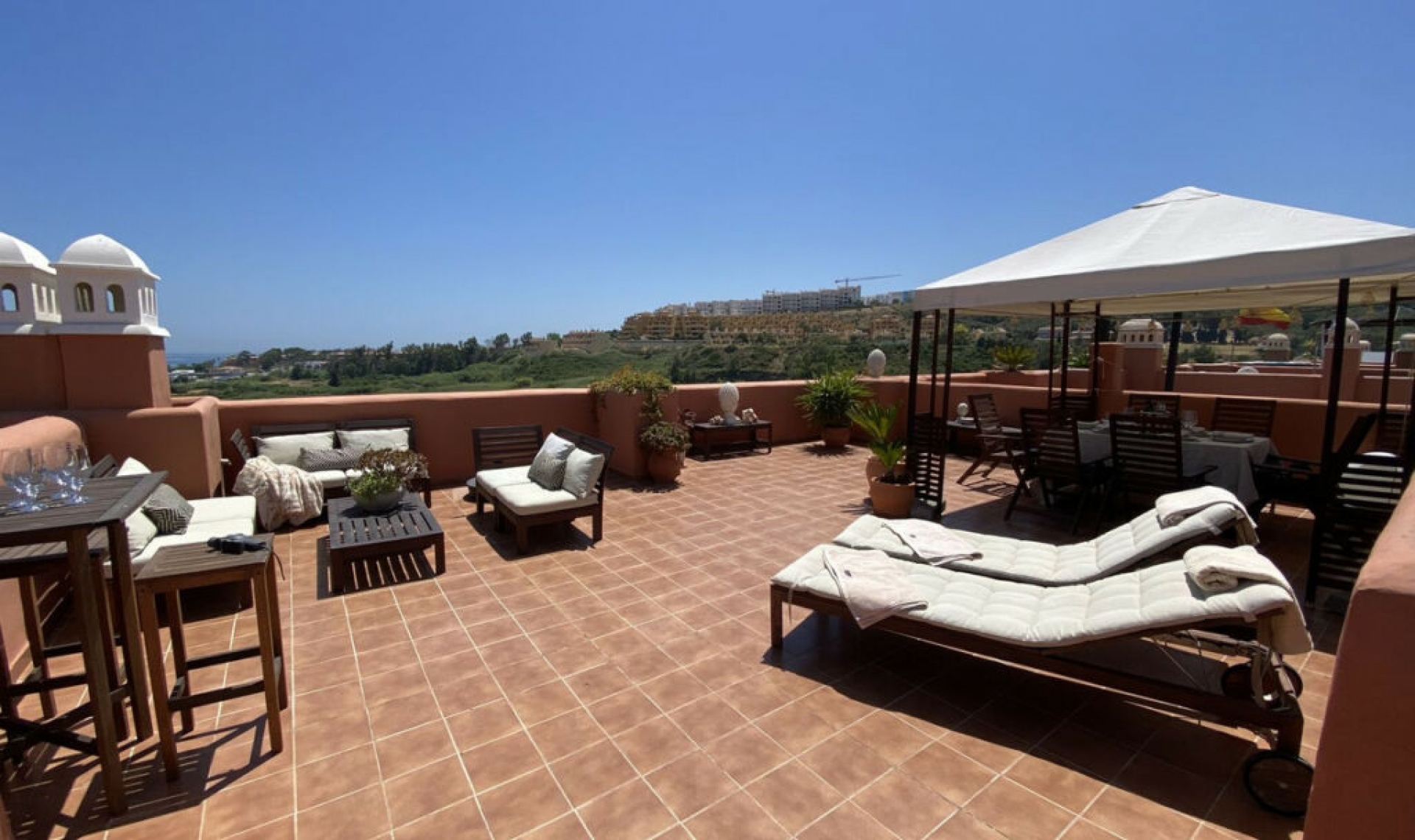 Resale - Apartment -
La Duquesa