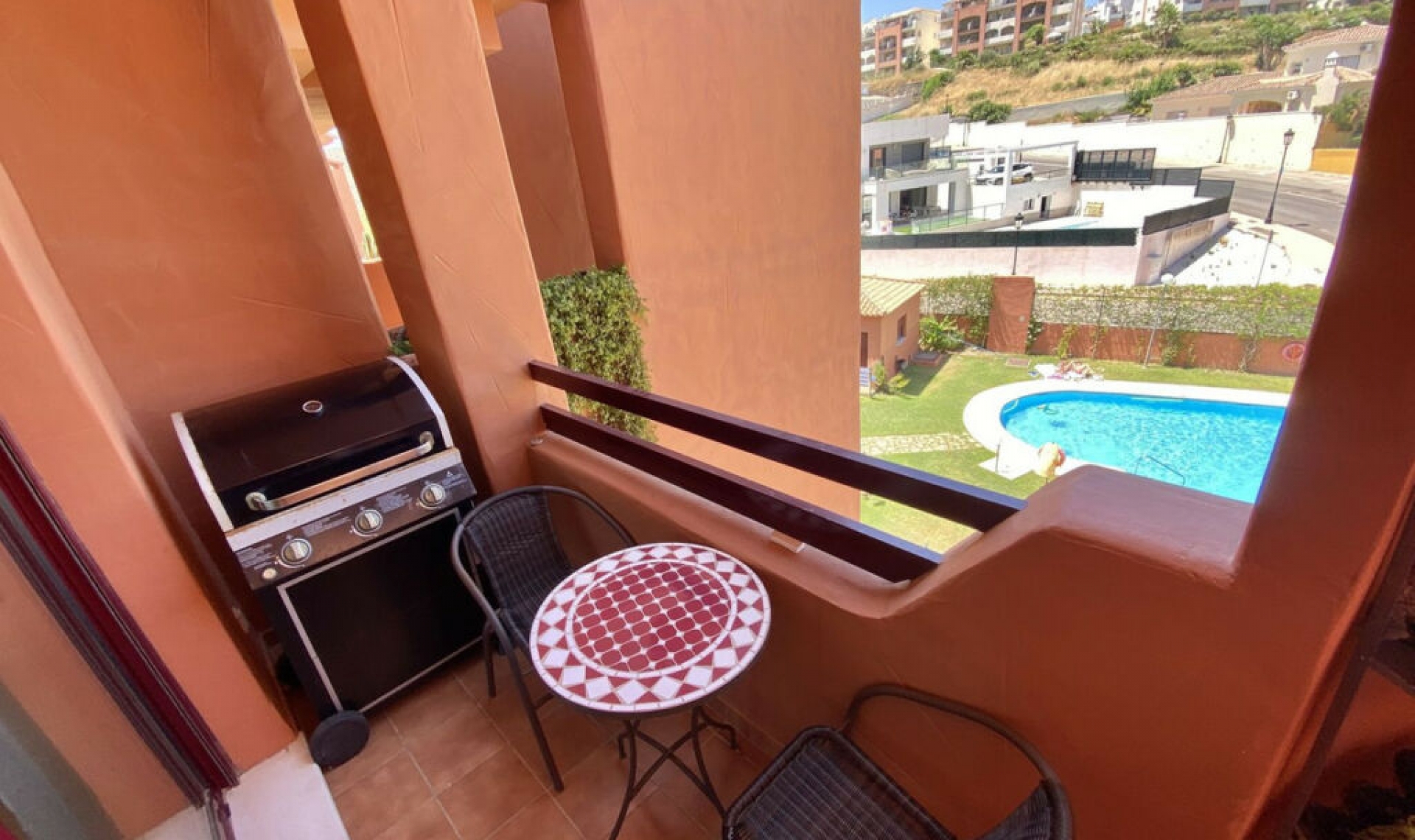 Resale - Apartment -
La Duquesa