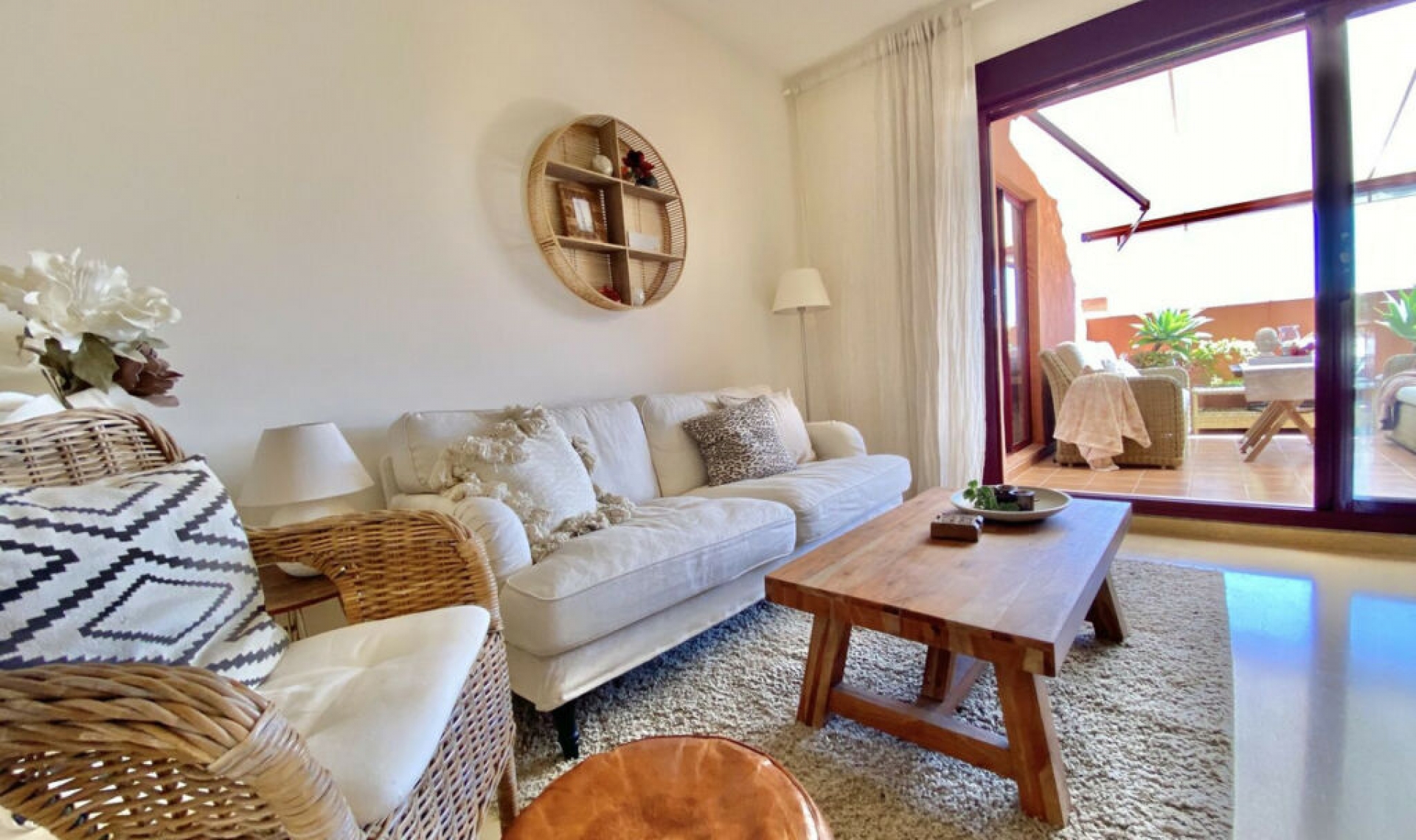 Resale - Apartment -
La Duquesa