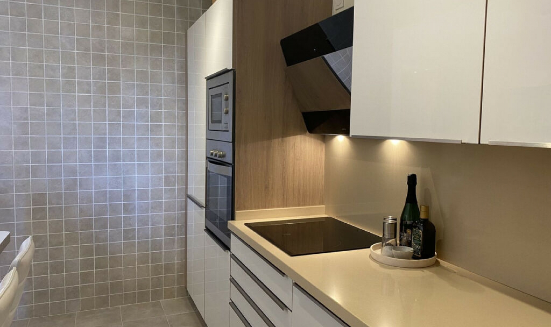 Resale - Apartment -
La Duquesa