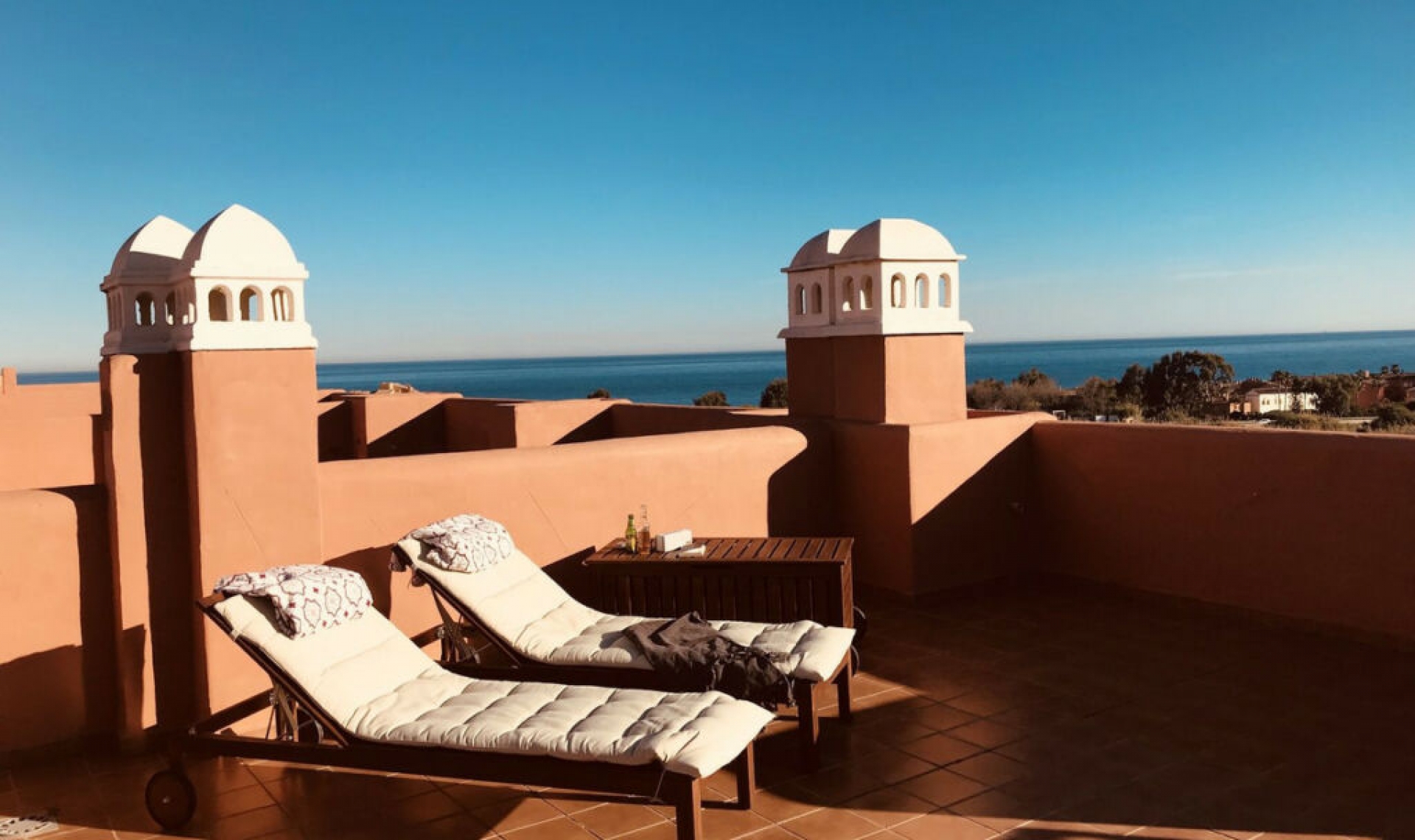 Resale - Apartment -
La Duquesa