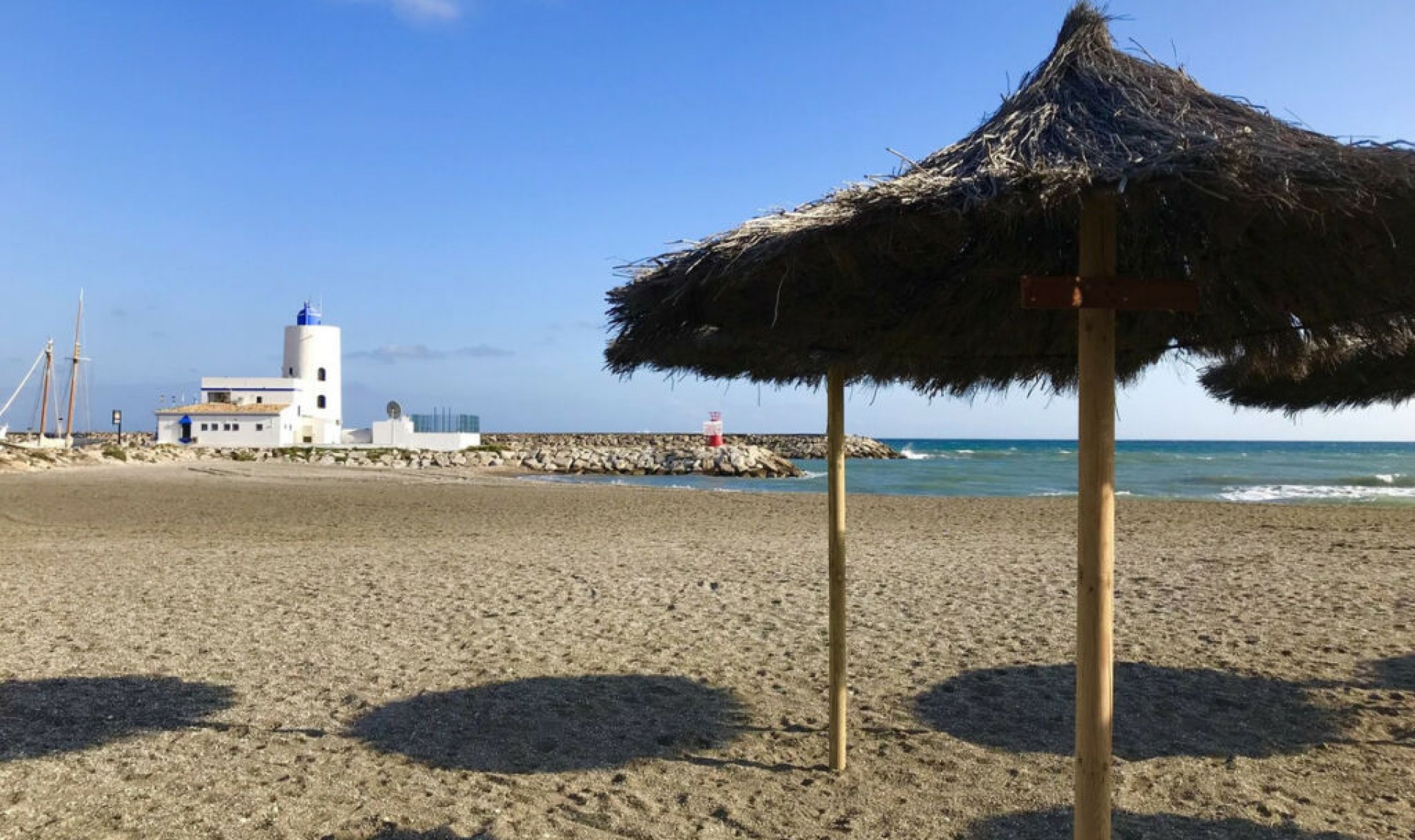 Resale - Apartment -
La Duquesa