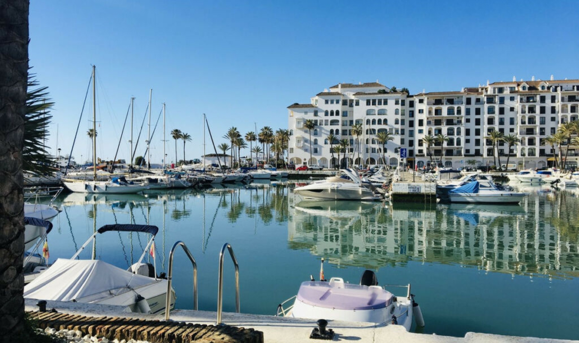 Resale - Apartment -
La Duquesa