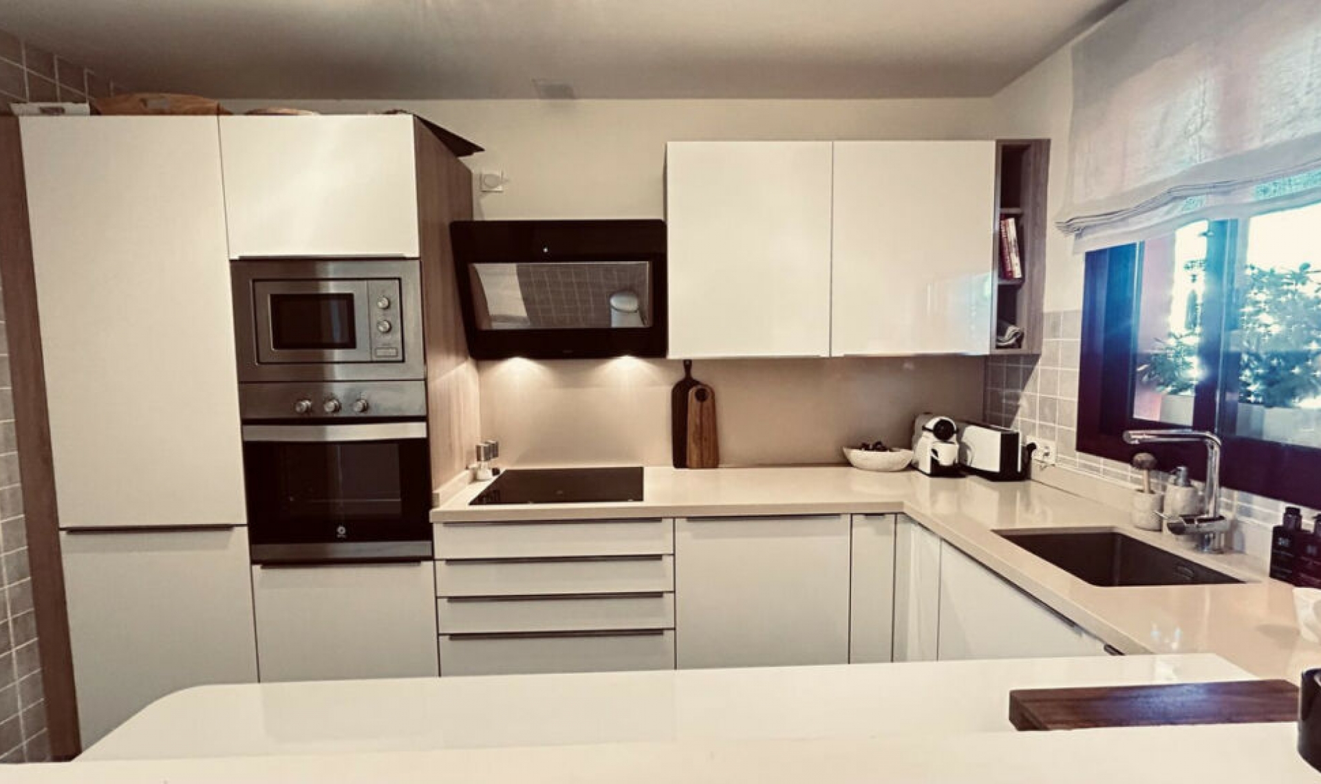 Resale - Apartment -
La Duquesa