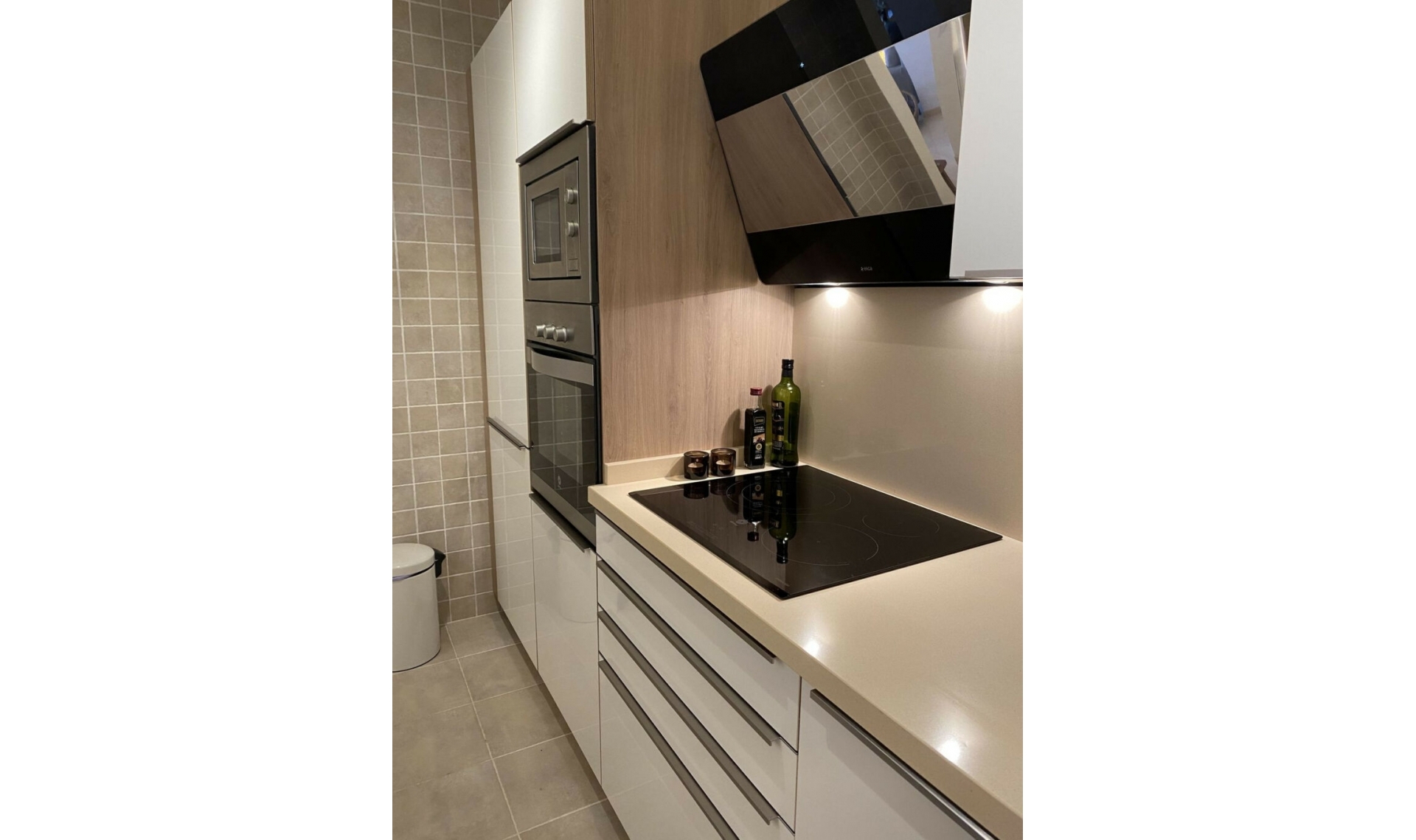 Resale - Apartment -
La Duquesa