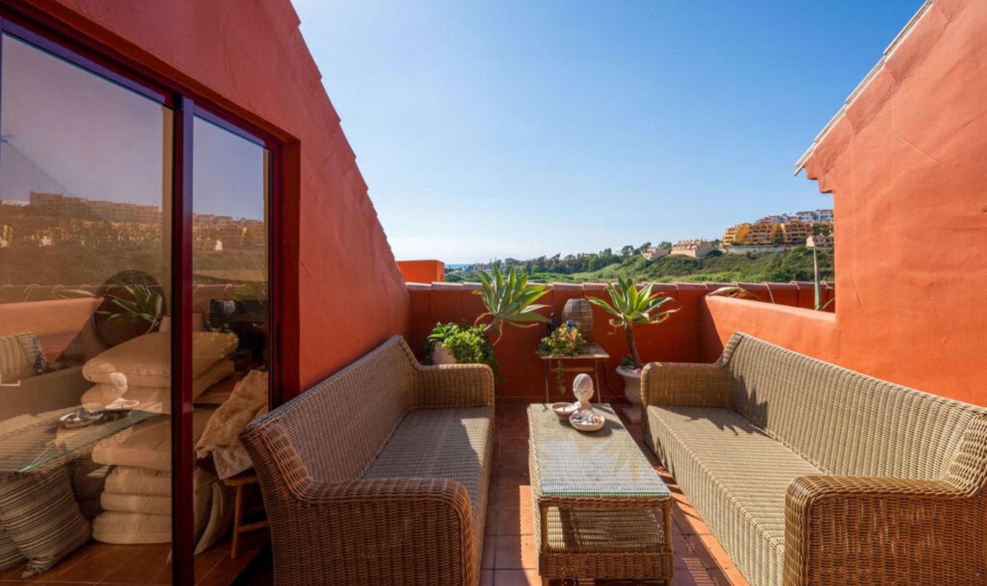 Resale - Apartment -
La Duquesa