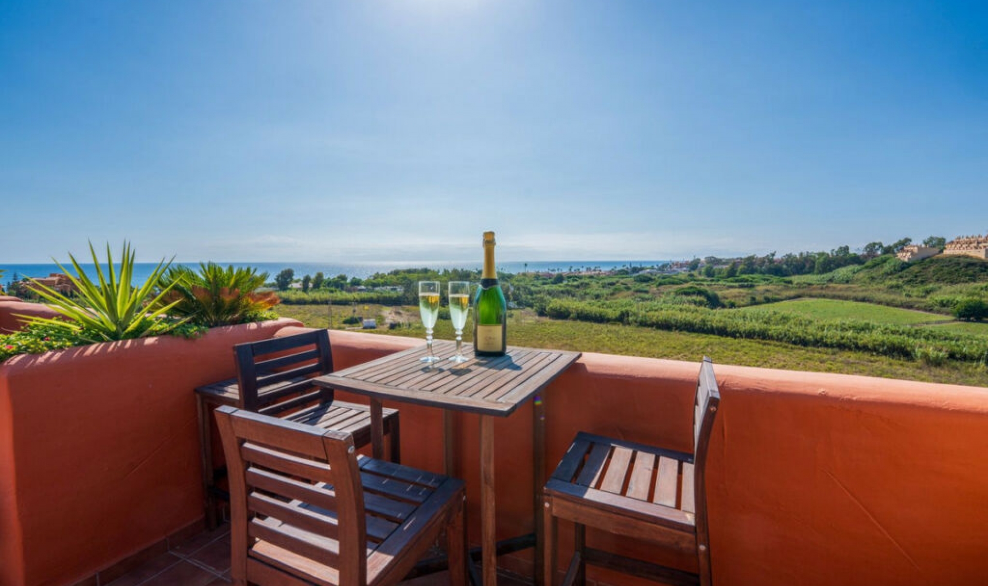 Resale - Apartment -
La Duquesa