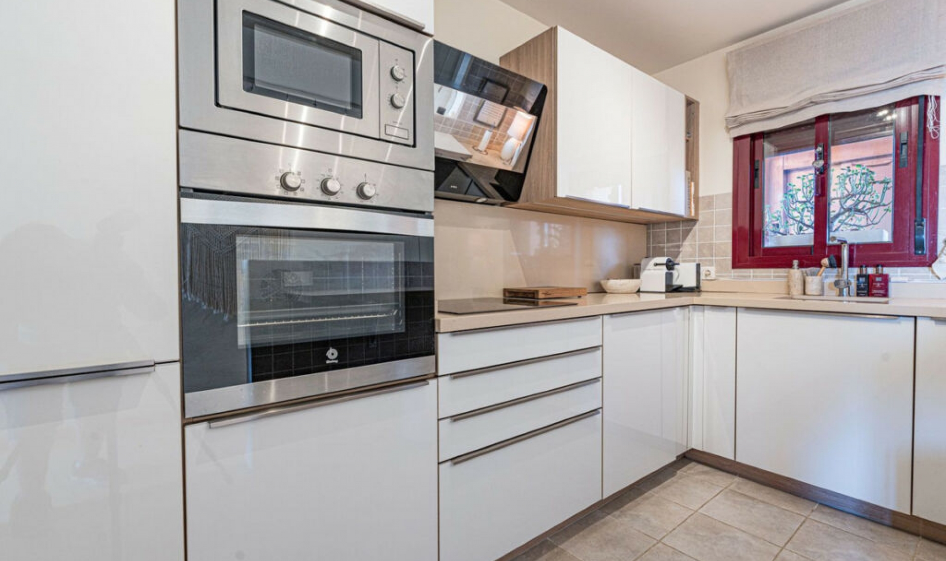 Resale - Apartment -
La Duquesa