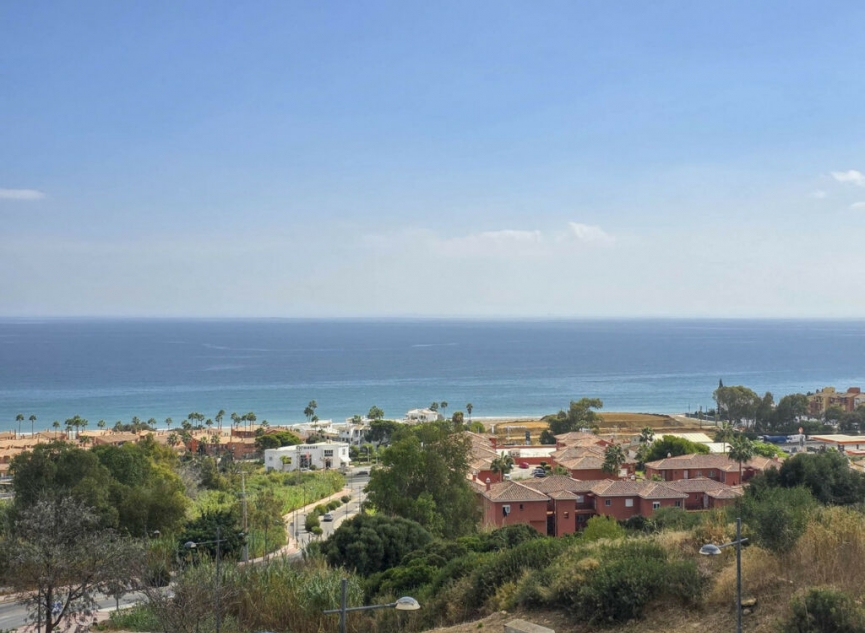 Resale - Apartment -
La Duquesa