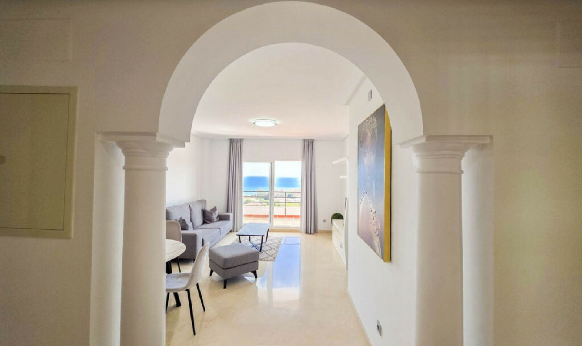 Resale - Apartment -
La Duquesa