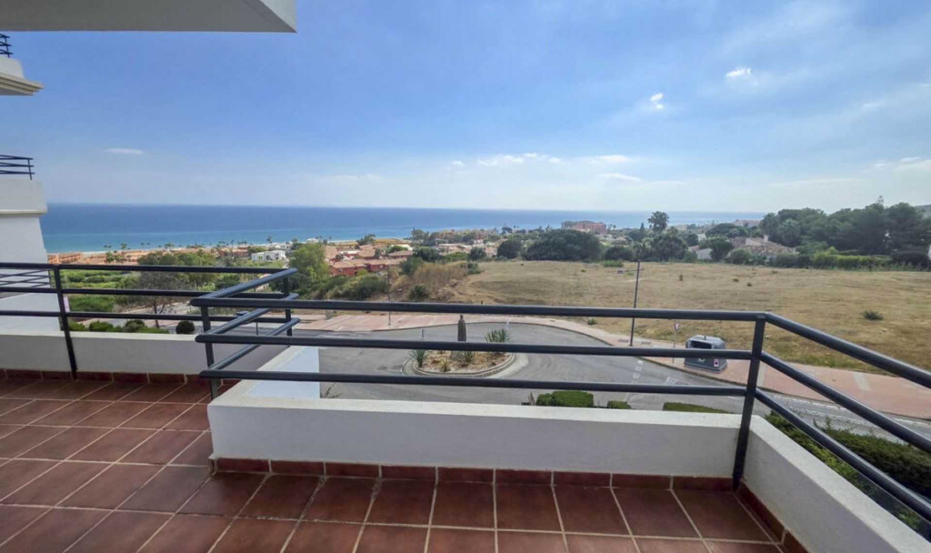 Resale - Apartment -
La Duquesa